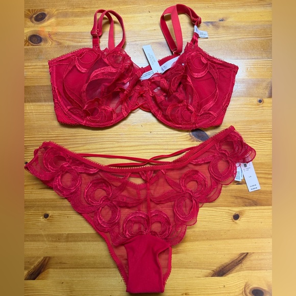 Victoria's Secret Other - Victorias Secret DREAM ANGELS Push Up Without Padding Bra Thong Set NWT red bow